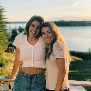 Meet your Posher, Gina